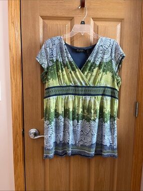 Axcess Green and Navy Floral Empire Waist Tunic size XL